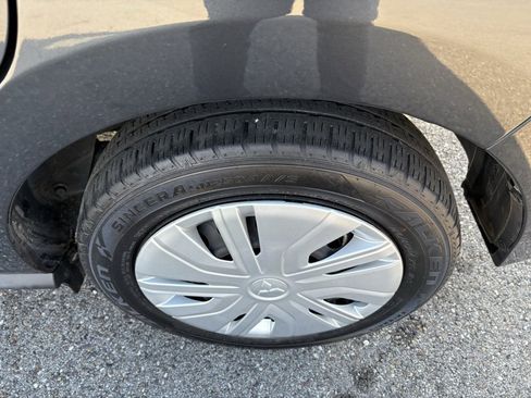 Used 2024 Mitsubishi Mirage ES image 14