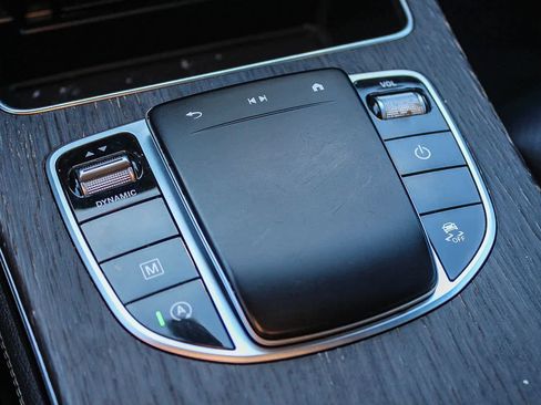 Used 2020 Mercedes-Benz GLC 300 image 34