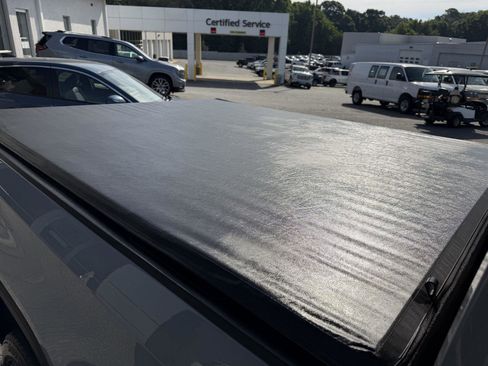 Used 2025 GMC Sierra 1500 Pro w/ Pro Value Package AWD/4WD image 9
