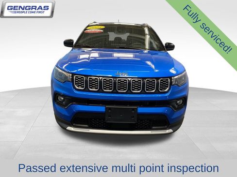 Certified 2025 Jeep Compass Limited AWD/4WD image 3