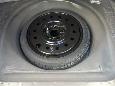 Used 2015 Chevrolet Impala LS image 14