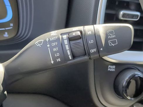 New 2026 Hyundai Venue SE FWD image 26