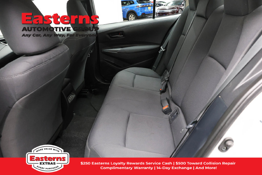 Used 2025 Toyota Corolla LE FWD image 21