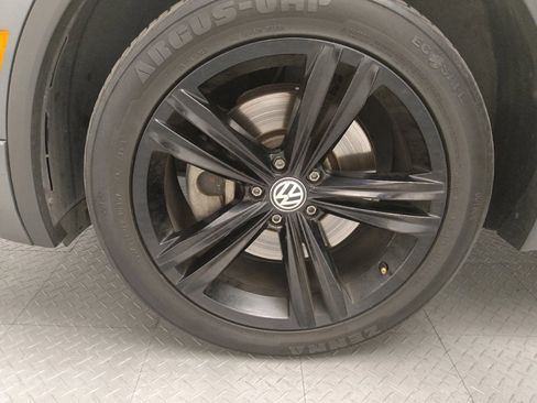 Used 2019 Volkswagen Tiguan SEL Premium R-Line image 31
