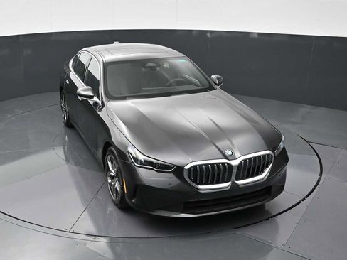 New 2026 BMW 530i w/ Convenience Package RWD image 19