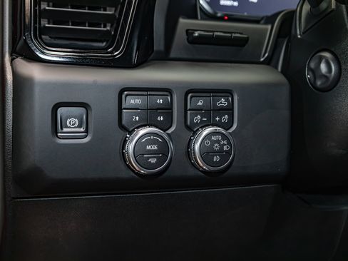 Used 2026 GMC Sierra 1500 AT4 w/ Technology Package AWD/4WD image 21