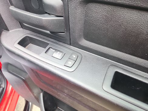 Used 2016 RAM 1500 Express image 35