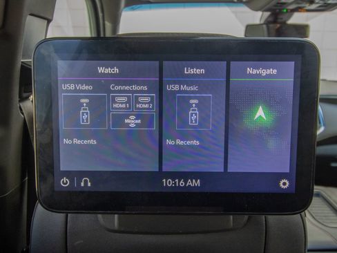 Used 2021 Chevrolet Suburban RST w/ Luxury Package image 47