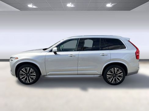 Used 2020 Volvo XC90 T6 Momentum w/ Protection Package Premier image 2