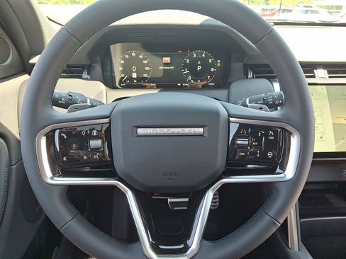 New 2026 Land Rover Discovery Sport Landmark AWD/4WD image 7