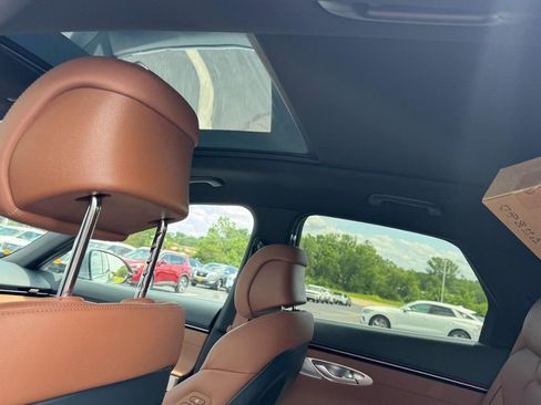 Used 2026 Genesis GV70 2.5T Advanced image 8