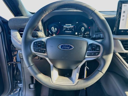 New 2027 Ford Explorer Active RWD image 7