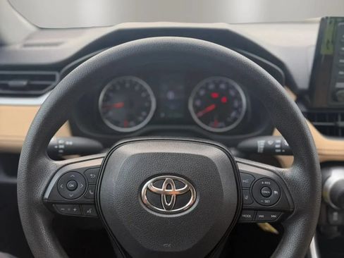 Used 2019 Toyota RAV4 LE w/ All Weather Liner Package AWD/4WD image 13