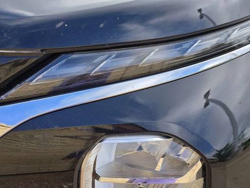 Used 2023 Mitsubishi Outlander SE FWD image 25