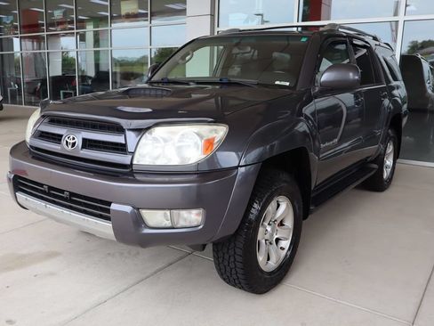 Used 2004 Toyota 4Runner Sport AWD/4WD image 3