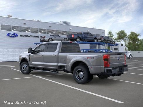 New 2026 Ford F350 4x4 Crew Cab DRW Super Duty image 4