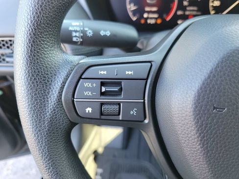 Certified 2026 Honda HR-V LX image 25