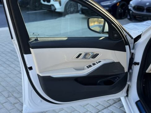 Certified 2025 BMW 330i Sedan w/ Premium Package image 11