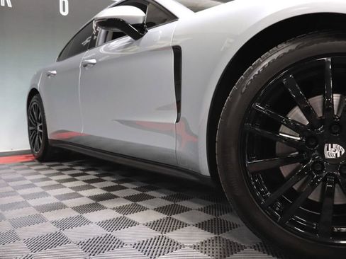 Used 2019 Porsche Panamera 4 image 72