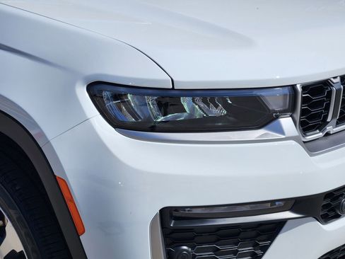 New 2026 Jeep Grand Cherokee L Limited w/ Luxury Tech Group II image 6