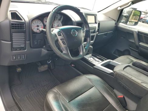 Used 2014 Nissan Titan PRO-4X w/ Pro-4x Luxury Package AWD/4WD image 18