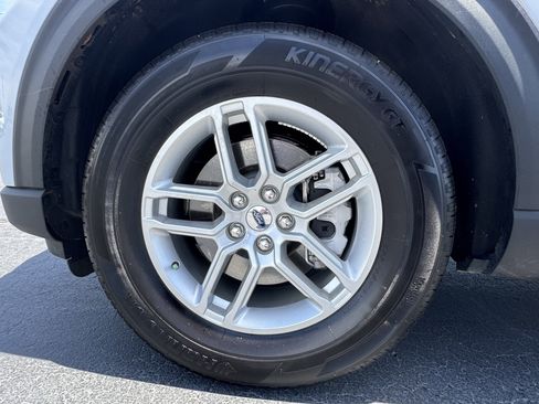 Certified 2026 Ford Explorer Active w/ Active Comfort Package RWD image 13