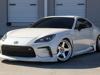 Used 2022 Toyota GR86 Premium w/ ALL Weather Mat Package (TMS)