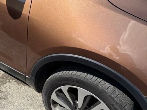 Used 2017 Buick Encore Preferred AWD/4WD image 2