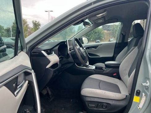 Used 2023 Toyota RAV4 XLE AWD/4WD image 25