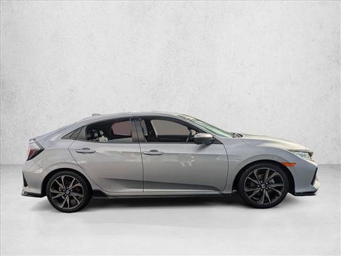 Used 2018 Honda Civic Sport Touring image 5