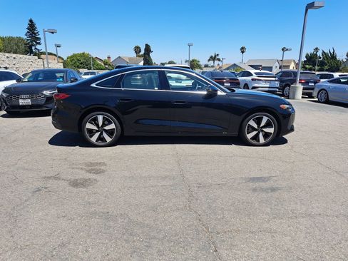 Used 2025 Audi A5 2.0T Prestige w/ 19" Wheel Package AWD/4WD image 4
