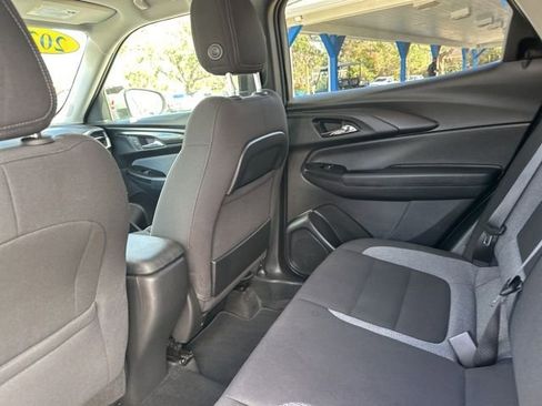 Used 2025 Chevrolet TrailBlazer LT image 33