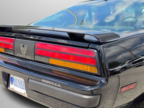 Used 1989 Pontiac Firebird Coupe RWD image 29