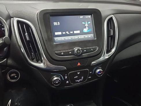 Used 2018 Chevrolet Equinox LT image 24