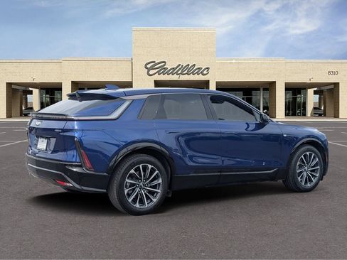 Certified 2024 Cadillac Lyriq Sport RWD image 5