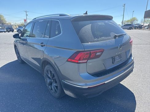Used 2023 Volkswagen Tiguan SE image 3