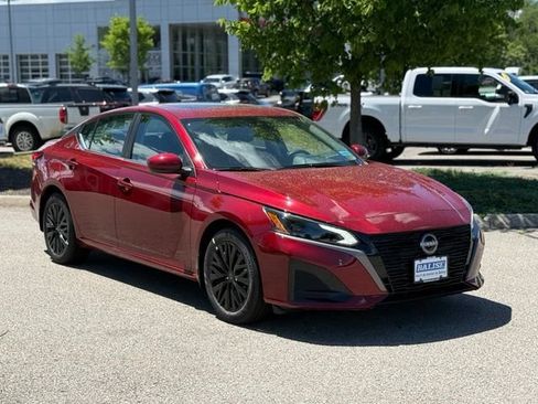 New 2026 Nissan Altima 2.5 SV w/ SV Special Edition Package FWD image 3