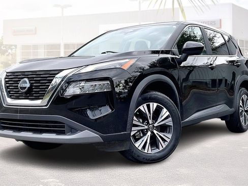 Used 2023 Nissan Rogue SV image 30