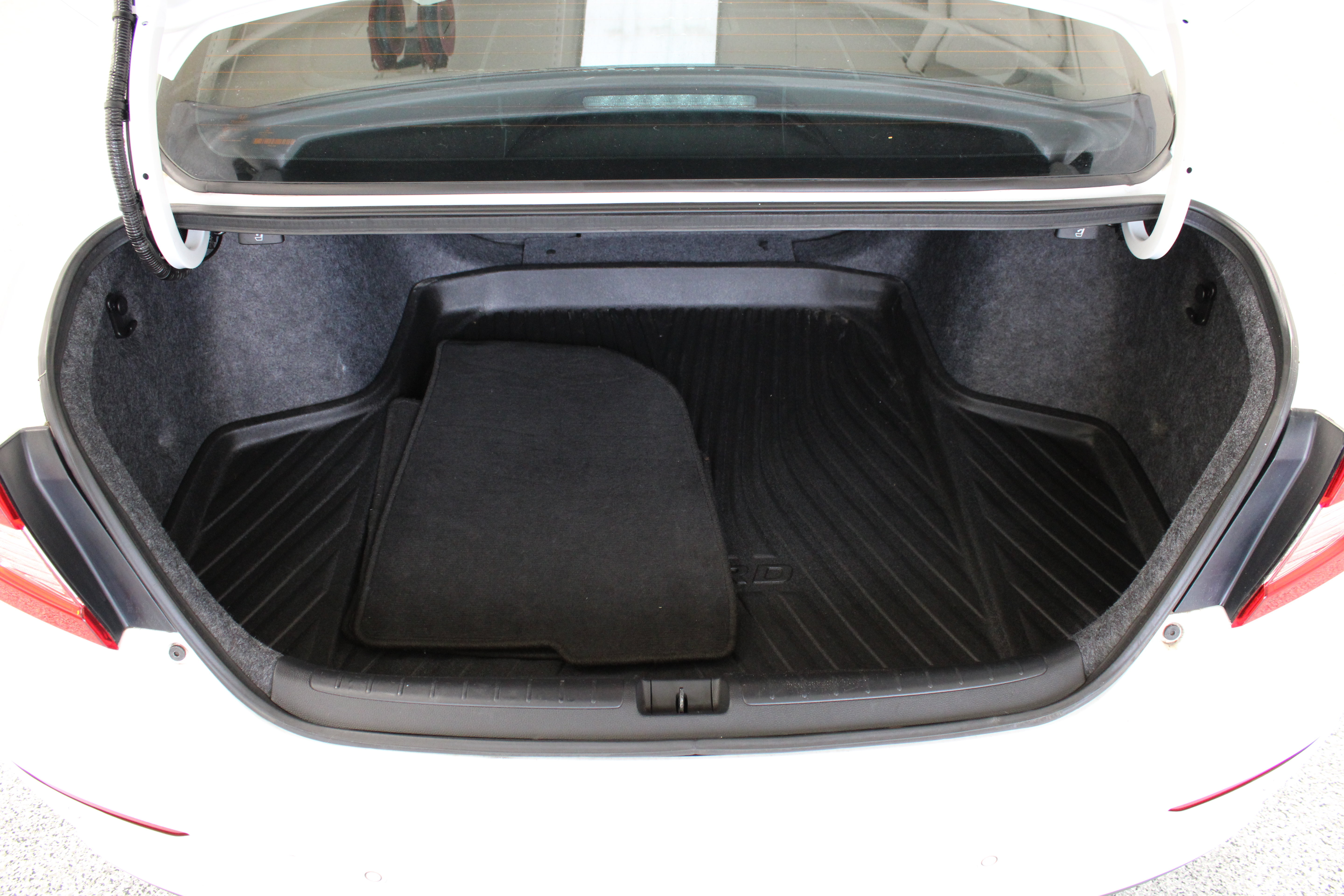 Used 2021 Honda Accord Touring image 36