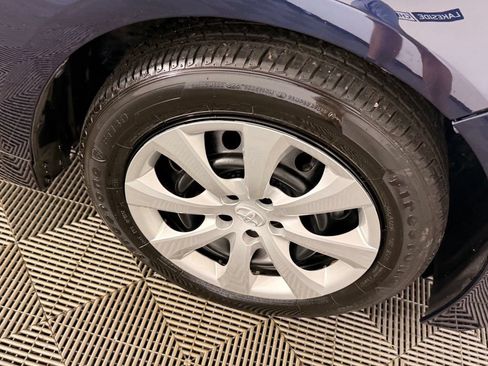 Used 2025 Toyota Corolla LE FWD image 13