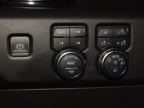 Used 2023 GMC Sierra 1500 AT4X AWD/4WD image 41