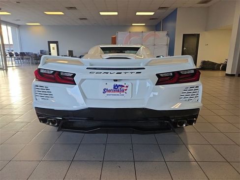 Used 2023 Chevrolet Corvette Stingray Convertible w/ Z51 Performance Package image 7