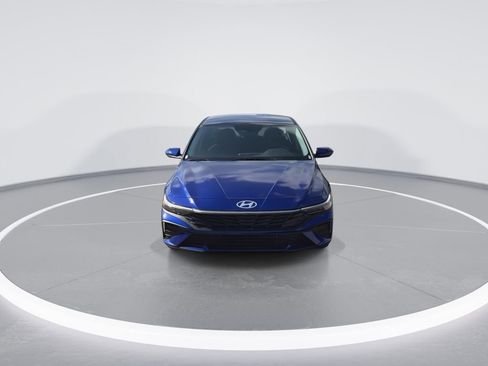 New 2026 Hyundai Elantra Hybrid FWD image 3