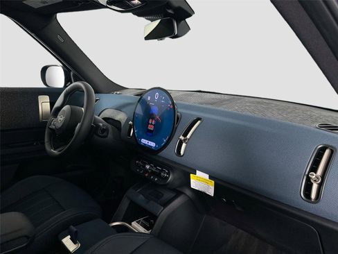 Certified 2025 MINI Cooper Countryman S AWD/4WD image 24