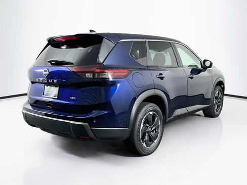 Used 2025 Nissan Rogue SV AWD/4WD image 9