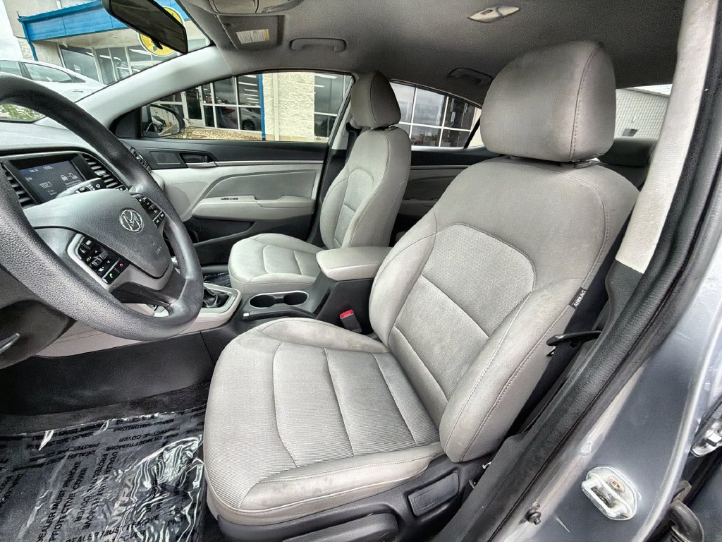 Used 2017 Hyundai Elantra SE FWD image 13