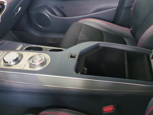 Used 2022 Genesis GV70 3.5T Sport AWD/4WD image 32