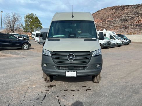 New 2026 Mercedes-Benz Sprinter 2500 image 8