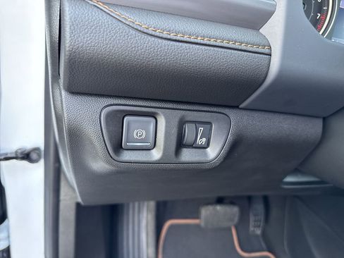 Certified 2023 GMC Acadia AT4 w/ Preferred Package image 18