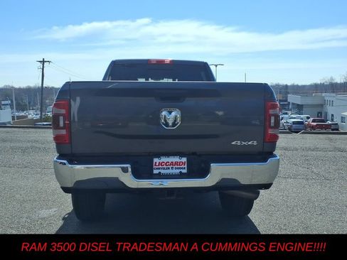 Used 2024 RAM 3500 Tradesman w/ Chrome Appearance Group AWD/4WD image 6